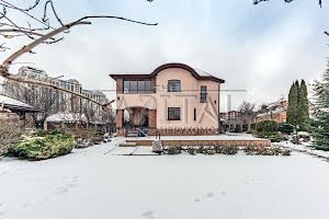 будинок за адресою Лугова вул.