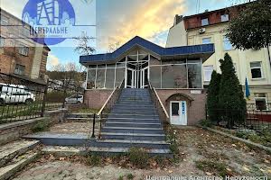 коммерческая по адресу Черновцы, Вокзальна, 21А