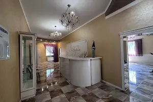 комерційна за адресою Проскурівська вул., 1