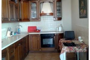 квартира за адресою Літературна вул., 12
