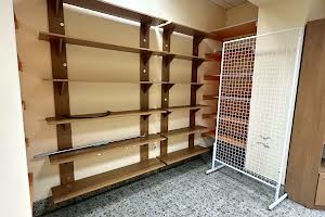 комерційна за адресою Залізнична, 49