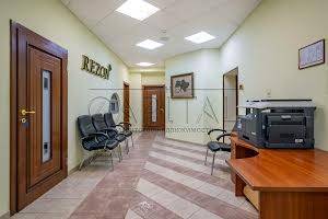 комерційна за адресою Велика Васильківська вул. (Червоноармійська), 62/64