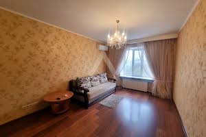 квартира за адресою Українська вул., 6А