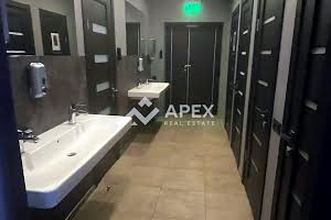 комерційна за адресою Спортивна пл., 1а