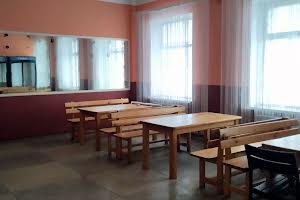 комерційна за адресою Центральна, 1