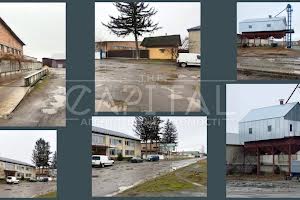 комерційна за адресою Миру вул., 7