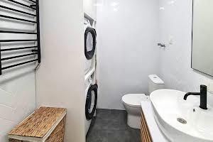 квартира за адресою Степана Бандери вул., 15