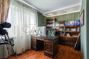 будинок за адресою Вишнева