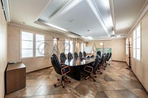 коммерческая по адресу Василия Тютюнника ул. (Анрі Барбюса), 3