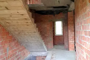 будинок за адресою Хутірська