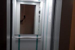 квартира за адресою Академіка Корольова вул., 22