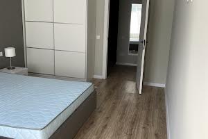 квартира за адресою Івасюка вул., 31