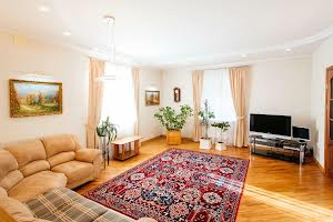 будинок за адресою Патріотів вул.