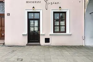 комерційна за адресою Вічева пл., 8