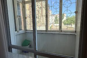 квартира за адресою Льва Толстого, 12
