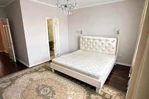 квартира за адресою Тролейбусна вул., 24