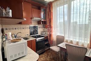квартира за адресою Поздовжня вул., 3б