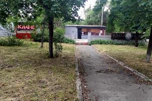 комерційна за адресою Калинова вул., 37