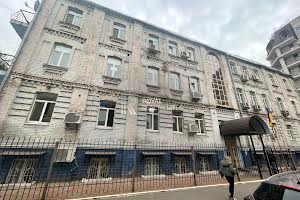 комерційна за адресою Спаська вул., 10-А