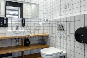 комерційна за адресою Кловський узвіз, 7