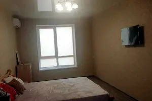 квартира за адресою Домбровського вул., 3б, к.4-7