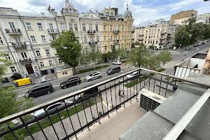 комерційна за адресою Івана Франка вул., 29