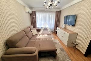 квартира за адресою Шкільна вул. (Героїв Сталінграда), 18