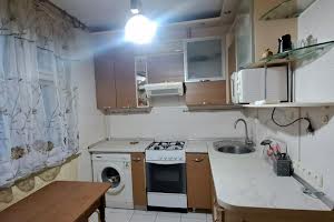 квартира за адресою Нескорених вул. (Героїв Праці), 12д