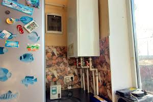 дом по адресу с. Новолозоватка, Центральна ул. (московська)