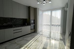 квартира за адресою Степана Бандери вул., 79