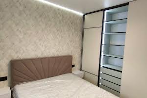 квартира за адресою Перлинна вул., 7