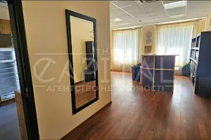 комерційна за адресою Бульварно-Кудрявська вул. (Воровського), 33-В