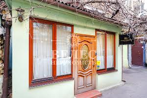 коммерческая по адресу Межигорская ул., 24