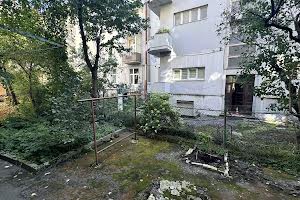 коммерческая по адресу Чубая ул. (Академика Павлова), 6