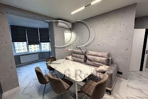 квартира по адресу Молодіжна ул., 5