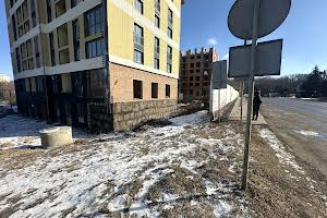 коммерческая по адресу Озёрная ул., 17