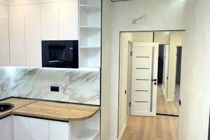 квартира за адресою Перлинна вул., 8