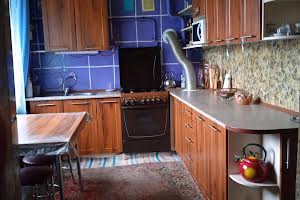 будинок за адресою Молодіжна