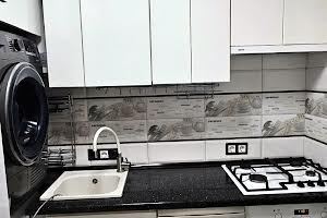 квартира за адресою Дністерська, 6