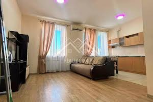 квартира за адресою Єдності вул., 6