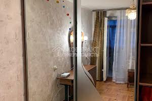 квартира за адресою Старицького вул., 8