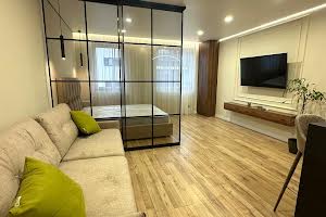 квартира за адресою Степана Бандери вул., 6