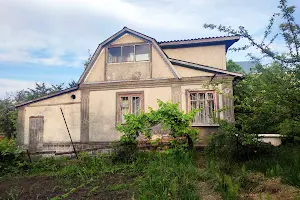 будинок за адресою Вишнева
