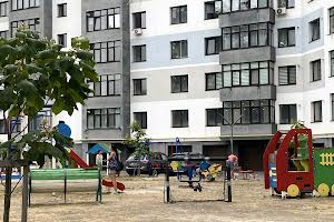 квартира за адресою Макогона вул., 23А