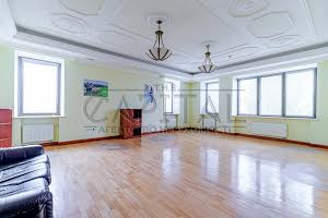 комерційна за адресою Липська вул., 10