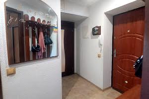 квартира за адресою Олександра Довженка вул., 8