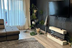 квартира за адресою Світанкова вул., 14