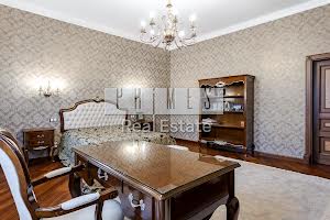 будинок за адресою с. Лісники, Родини Рубанів вул.