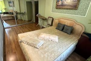 квартира за адресою Заводська вул., 18/1
