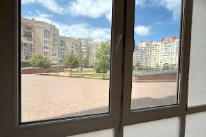 квартира за адресою Лазурна вул., 5